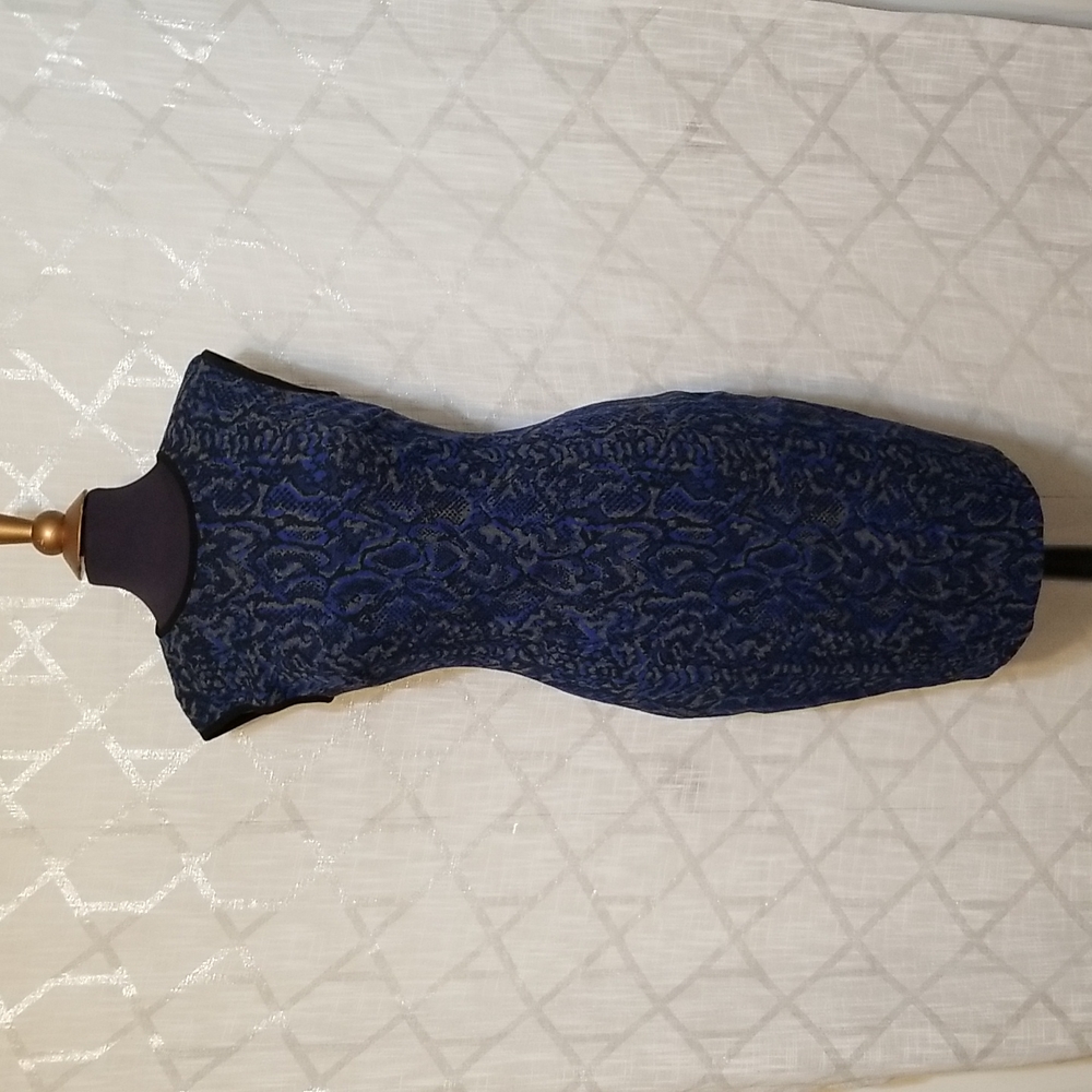 Cache Sleeveless Blue Black Dress Size Medium